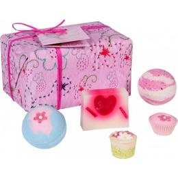 Set cadou Pretty in Pink, Bomb Cosmetics, bile de baie si sapun solid, 600 g cu comanda online